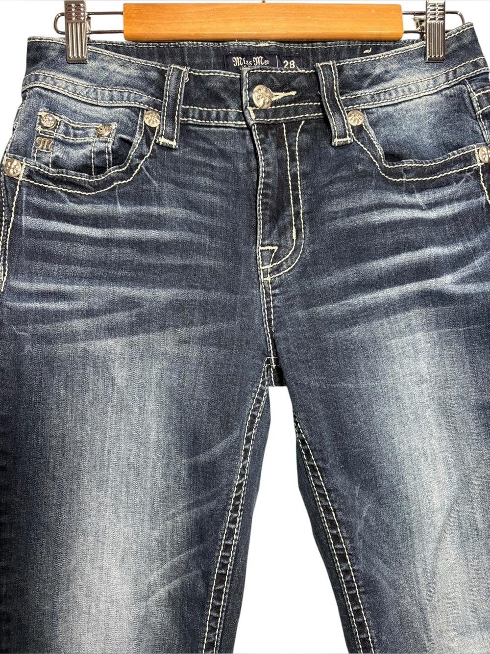 MISS ME | Mid-Rise Straight Stretch Dark Wash Jean 28 Horseshoe Cowboy Boots Hat - Picture 8 of 16